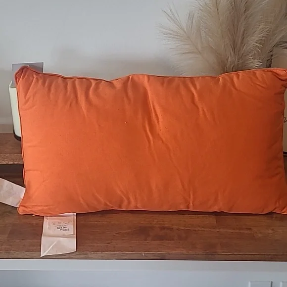 Cynthia Rowley pillow - Picture 8 of 10
